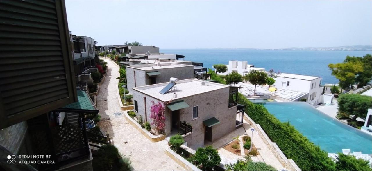 Matthews Beach House Вльора Екстер'єр фото