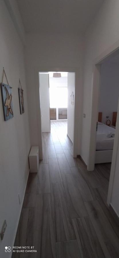 Matthews Beach House Вльора Екстер'єр фото